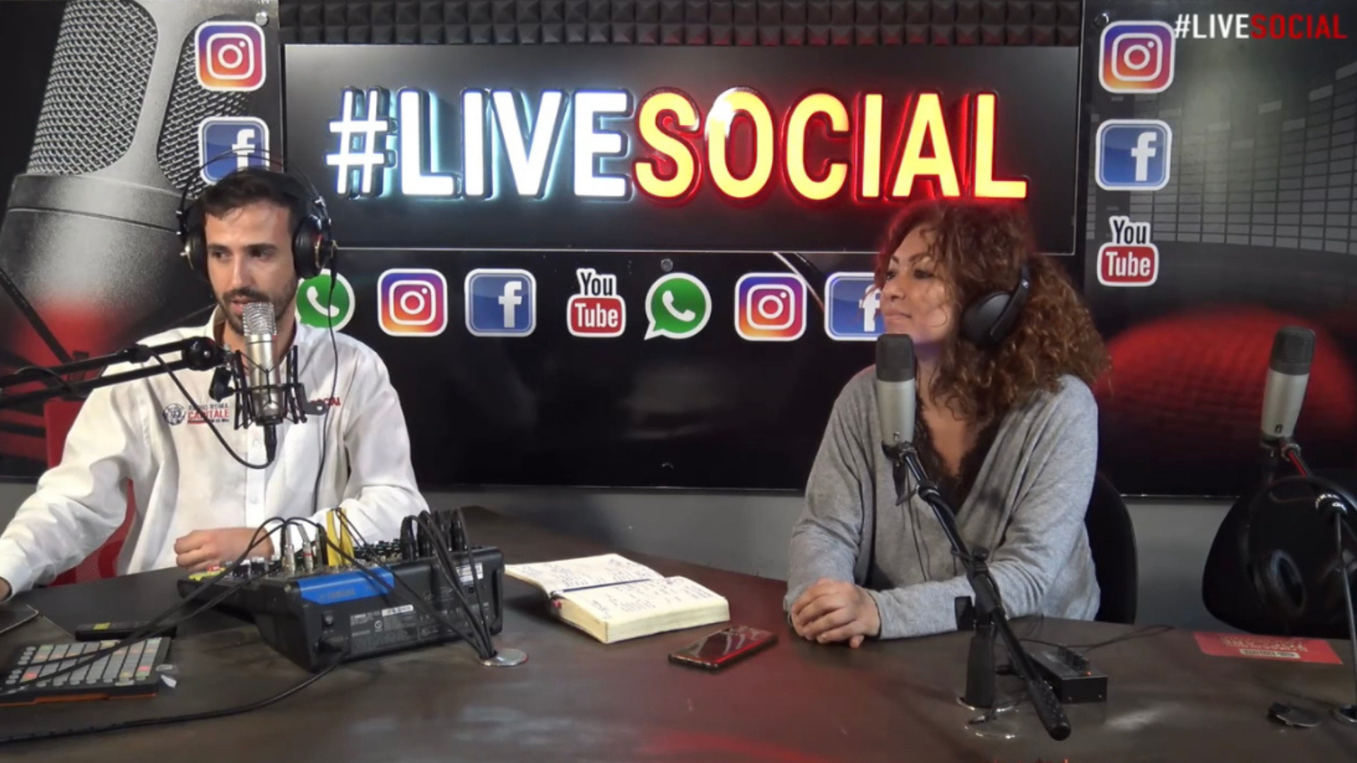Live Social: Siddhartha Prestinari ospite ai microfoni della radio!